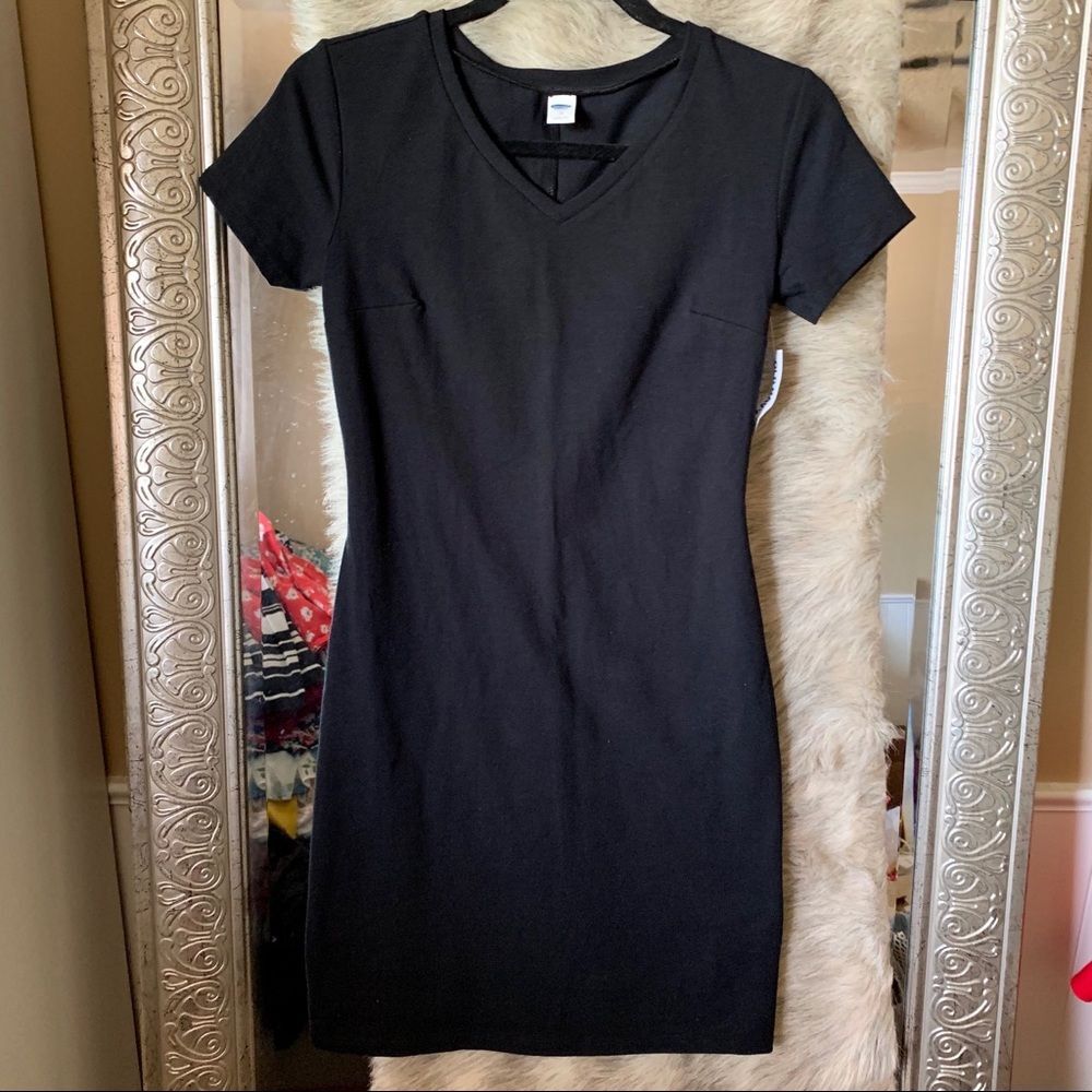 NWT XS v neck dress